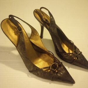 Guess Pointed Toe Sling Back Heels